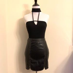 NWT LF CUTOUT TOP - XS